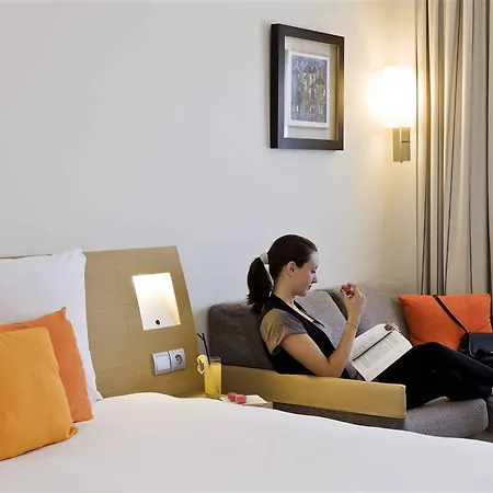 Отель Novotel Cote De Nacre