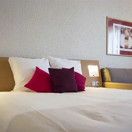 Novotel Cote De Nacre Отель Кан