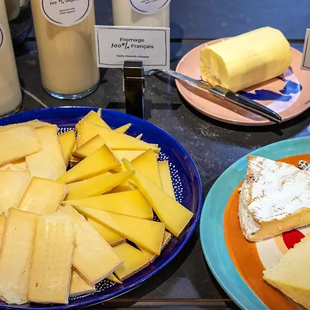 Отель Novotel Cote De Nacre 4*