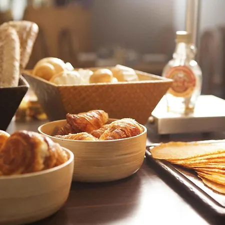 Novotel Cote De Nacre Отель Кан