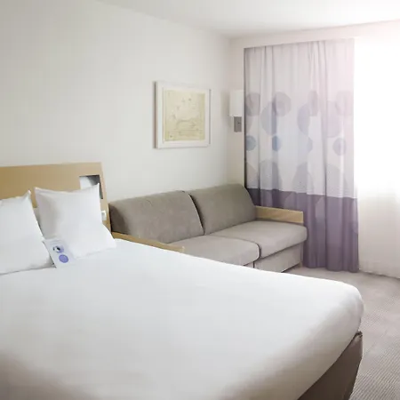 Novotel Cote De Nacre Hotel 4*