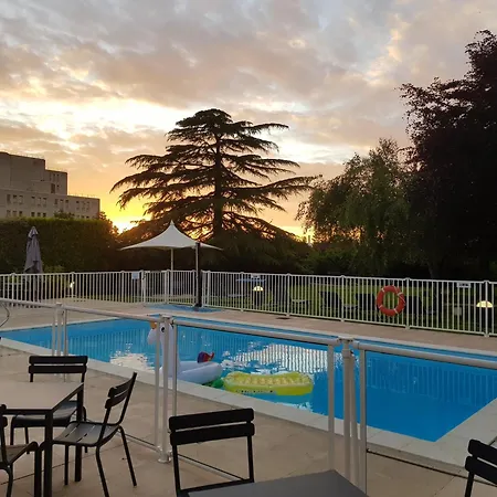 Novotel Cote De Nacre Отель Кан