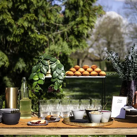 Отель Novotel Cote De Nacre Кан