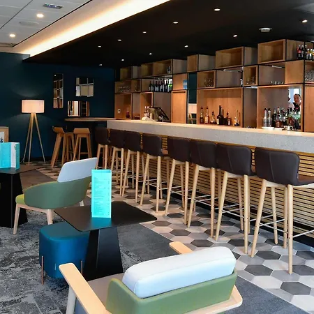 Novotel Cote De Nacre Отель Кан