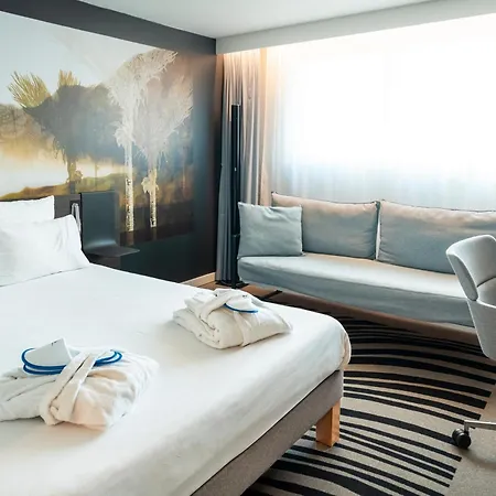 Novotel Cote De Nacre 4* Caen