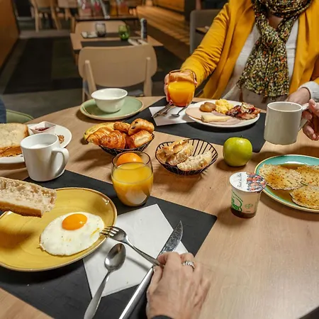 Hotel Novotel Cote De Nacre