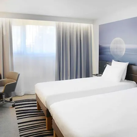 Novotel Cote De Nacre Otel 4*