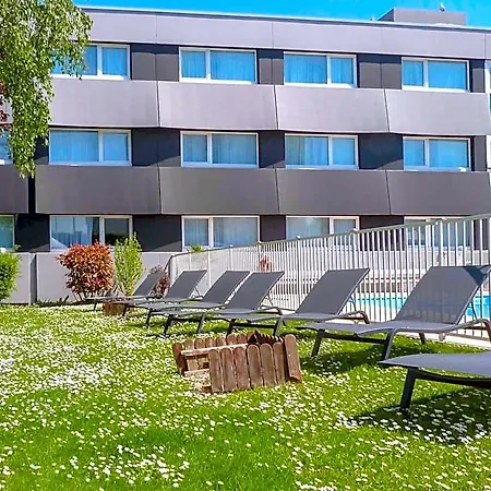 Novotel Cote De Nacre Hotel 4*
