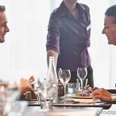 Hotell Novotel Cote De Nacre 4*