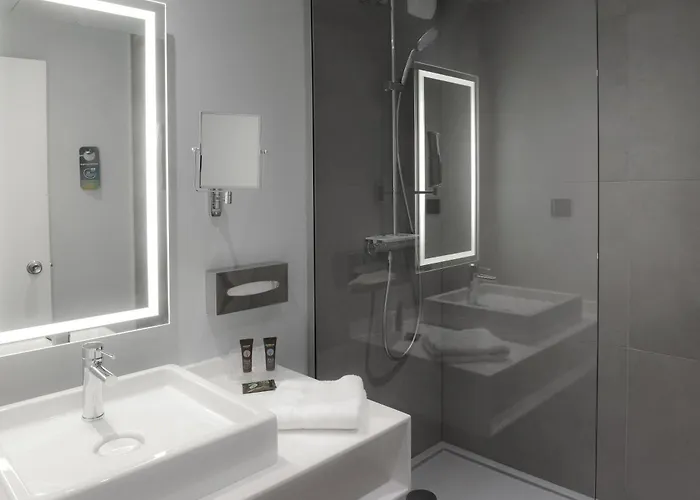 Novotel Cote De Nacre Отель