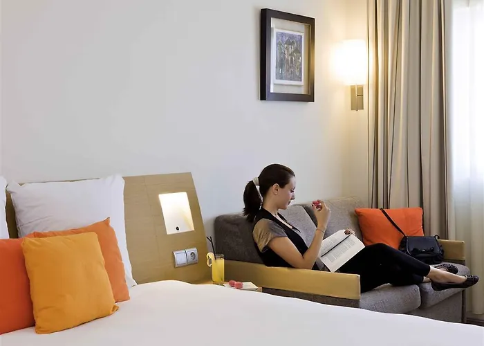 Отель Novotel Cote De Nacre