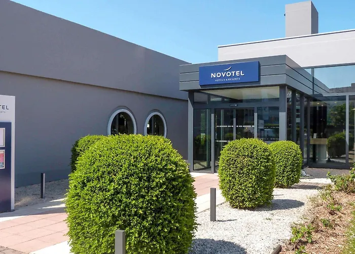 Novotel Cote De Nacre Отель Кан