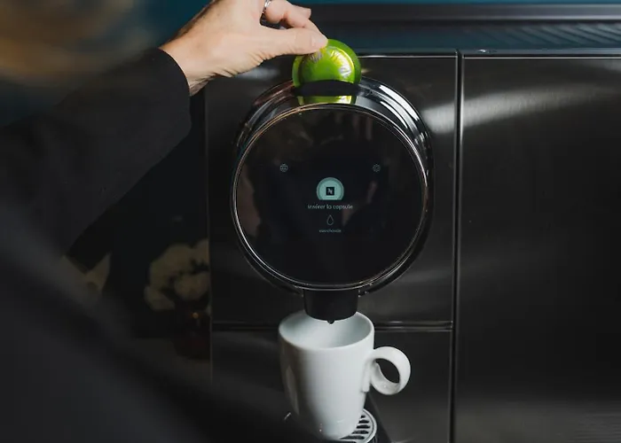 Отель Novotel Cote De Nacre Кан