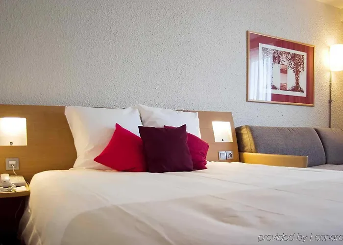 Novotel Cote De Nacre Отель Кан